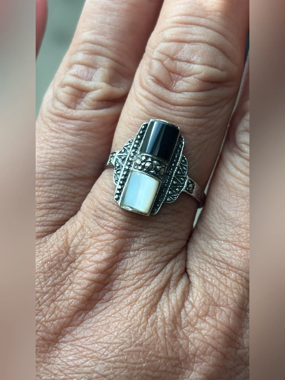 Vintage Sterling Silver MoP and Black Onyx Ring with Marcasites